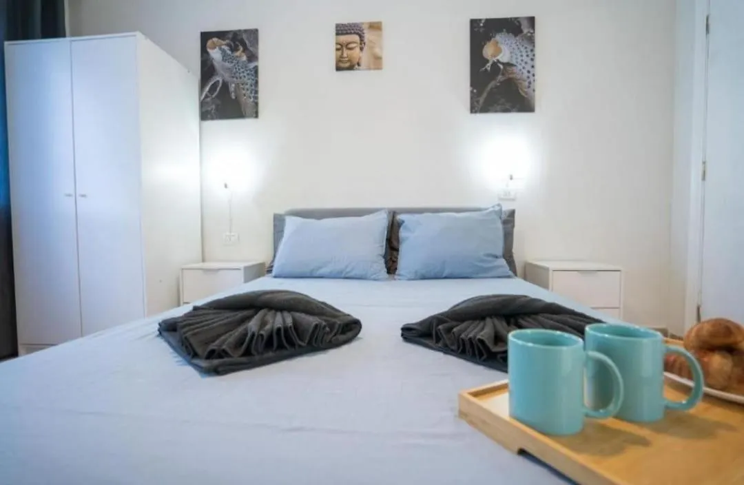 Las Americas Cattleya 아로나 0*,  스페인